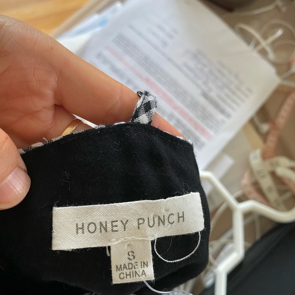 Honey Punch Black Checkered Romper - Picture 4 of 4